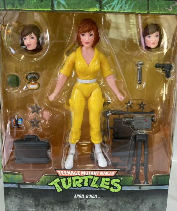 April O Neal Teenage Mutant Ninja Turtles Super 7 Ultimates TMNT Action Figure Fashion